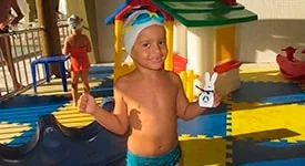 Folia de Páscoa para os pequenos nadadores