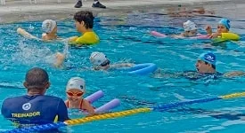 Ainda tem vagas na Escolinha de Natação do Yacht