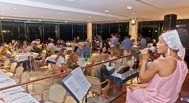 Nadjane Souza embalou a última Quinta Musical, no dia 30