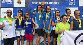 Equipe master de natação estreia concurso com recordes