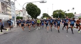 Atletas do YCB no pódio da Corrida Sagrada
